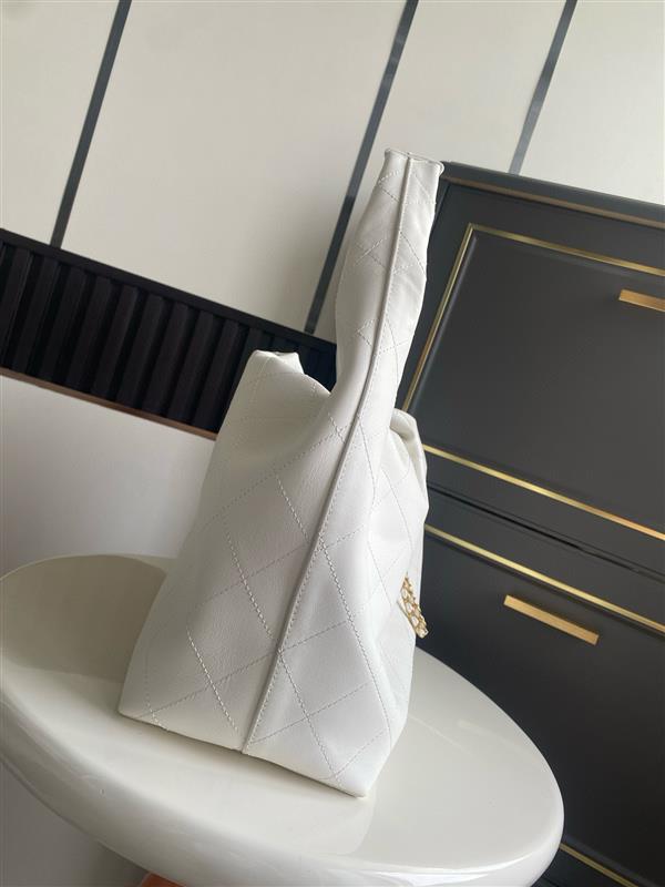 2026131204559260 900